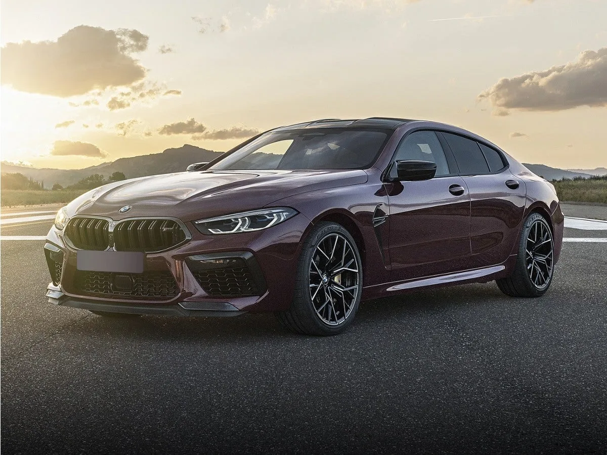 2022 BMW M8