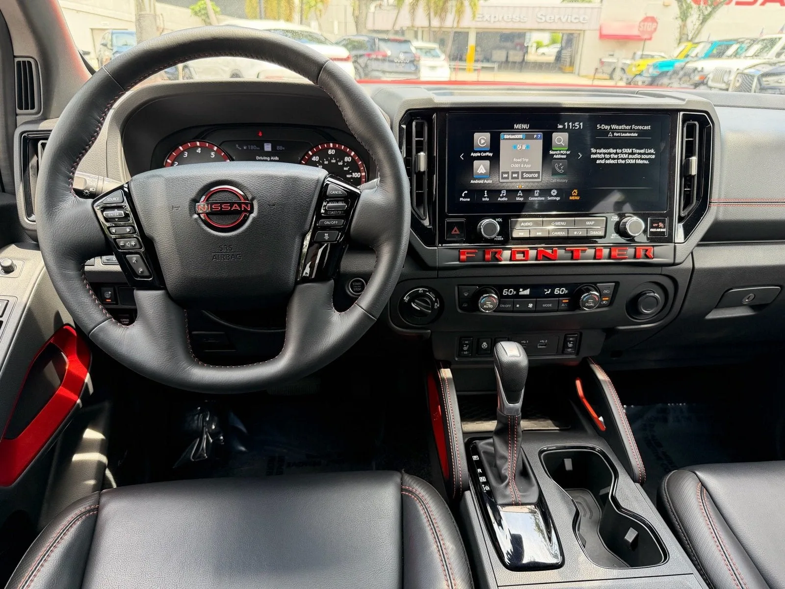 2025 Nissan Frontier Crew Cab PRO-4X® photo 14