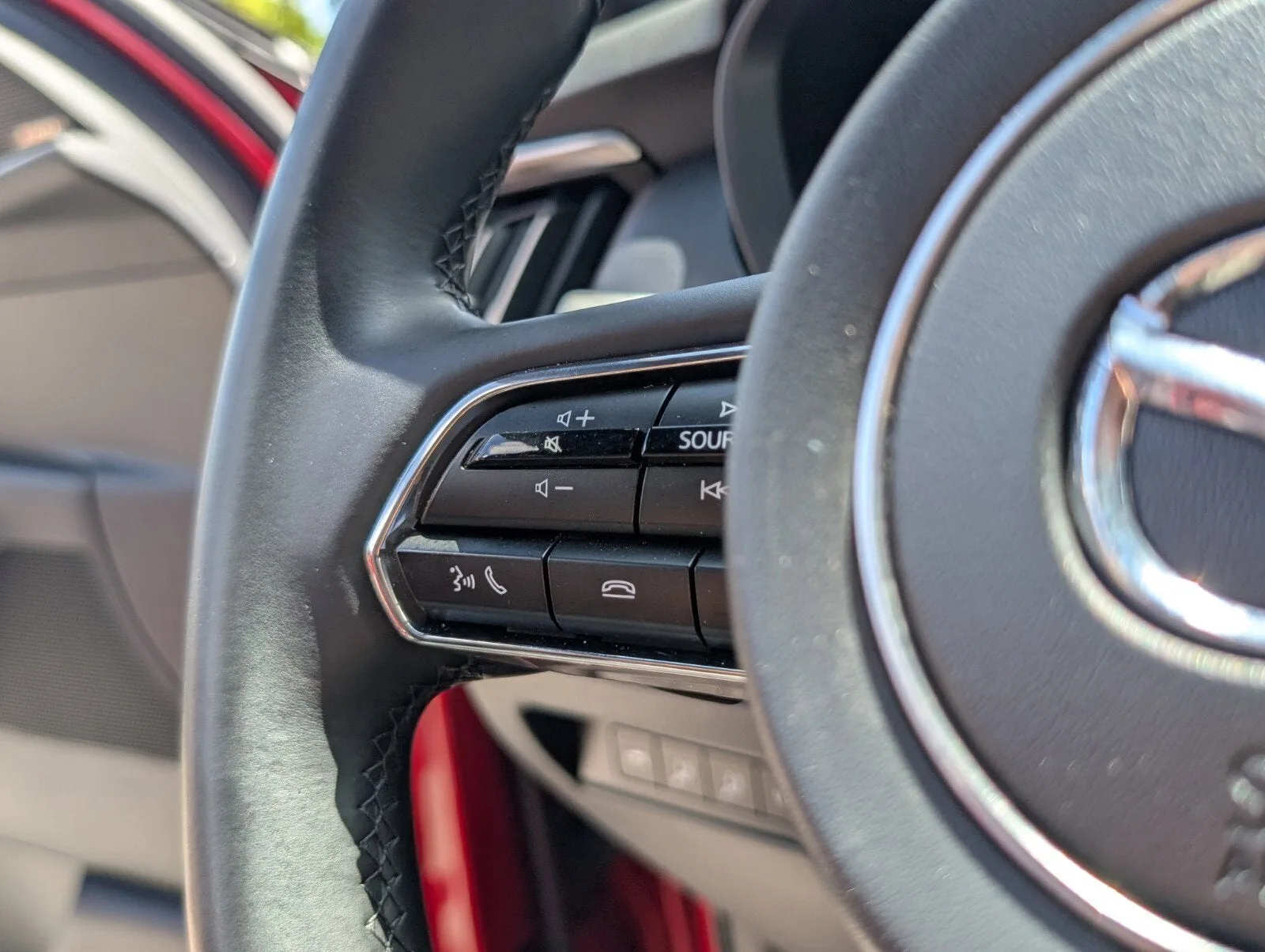 2025 Mazda CX-70 PHEV Premium Plus Package photo 29