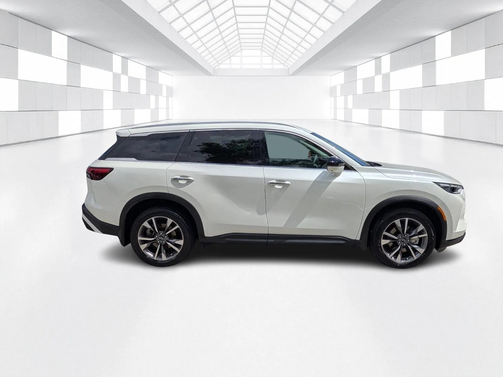 2023 INFINITI QX60 LUXE photo 8