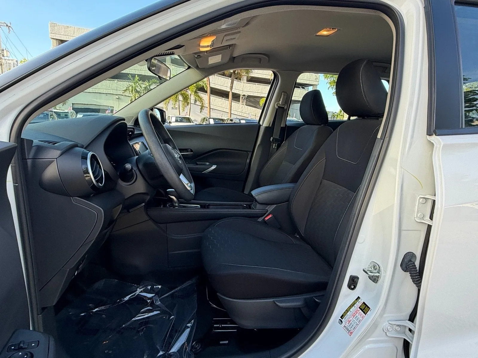 2024 Nissan Kicks SV photo 9