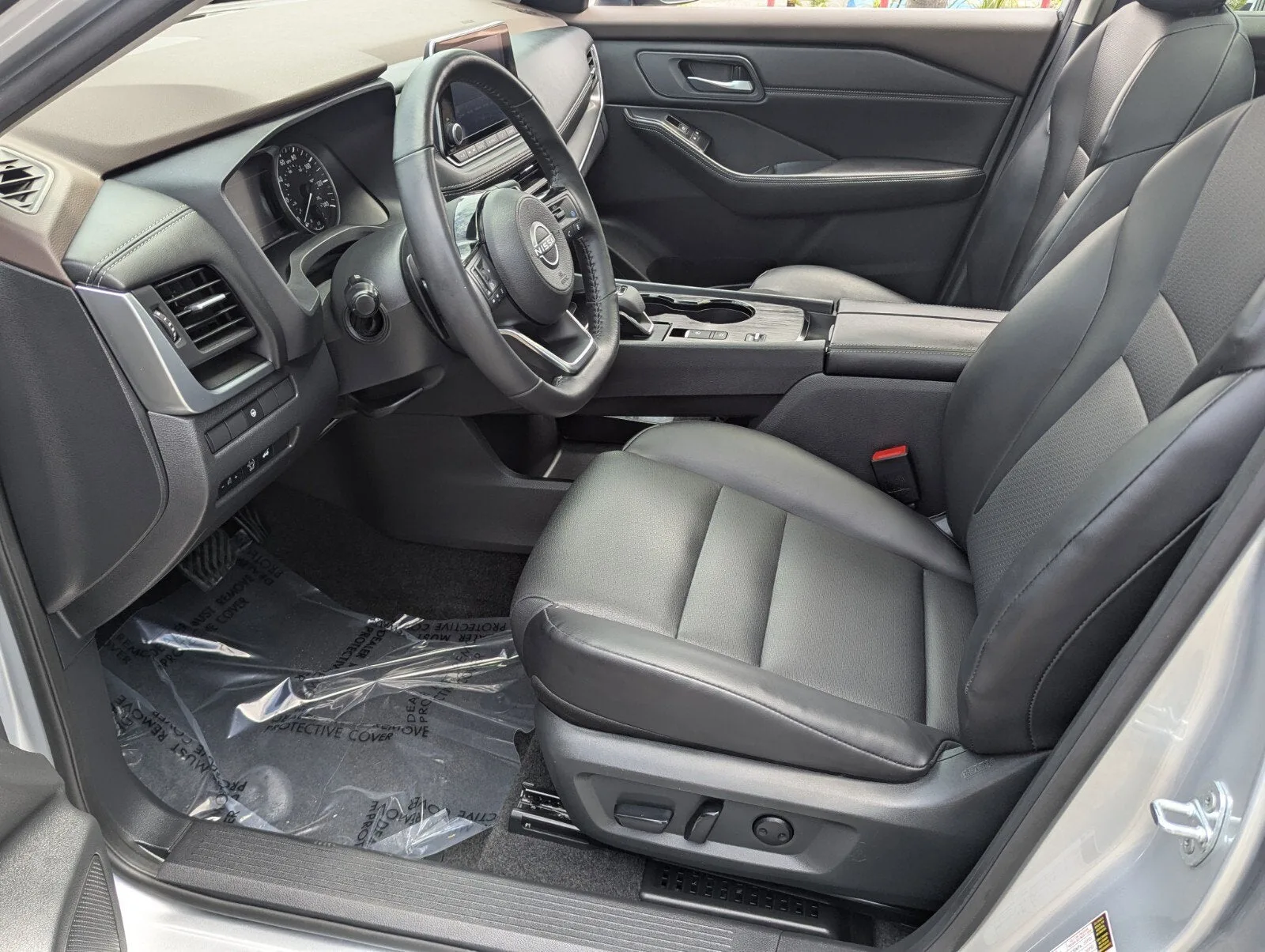 2023 Nissan Rogue SV photo 11