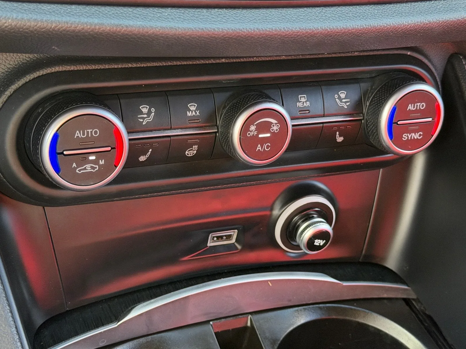 2024 Alfa Romeo Stelvio Sprint photo 27