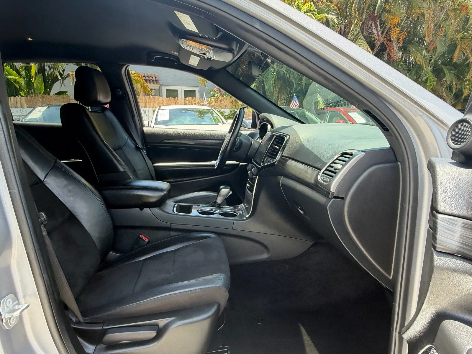 2021 Jeep Grand Cherokee Laredo X photo 17