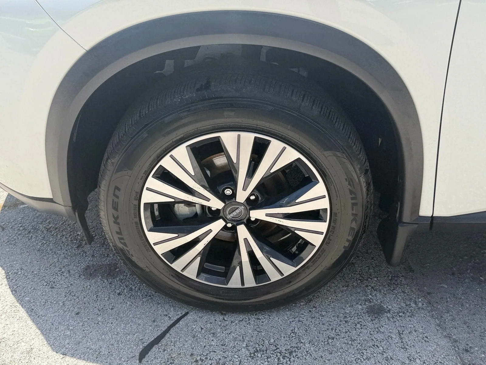 2023 Nissan Rogue SV photo 20