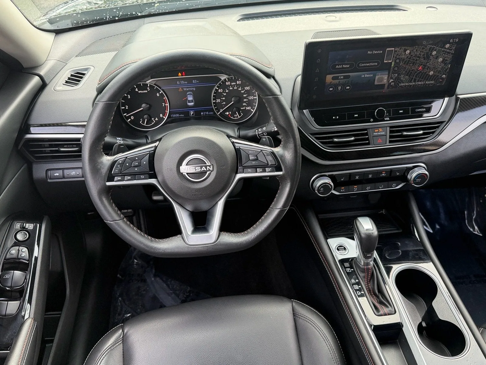 2024 Nissan Altima SR photo 13