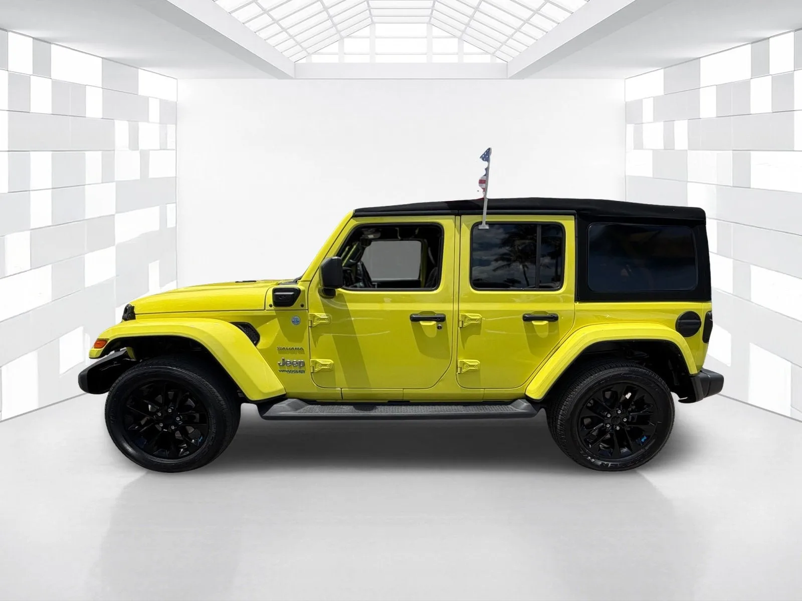 2022 Jeep Wrangler 4xe Unlimited Sahara photo 4