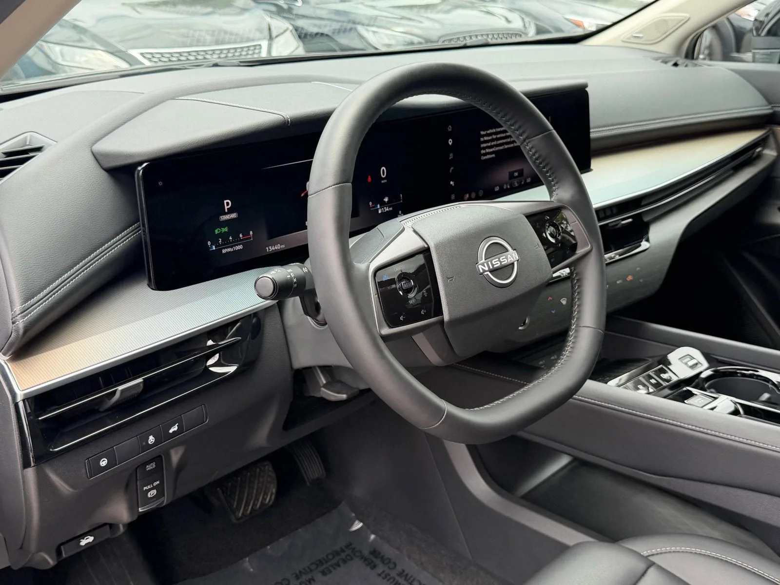 2025 Nissan Murano SL photo 10