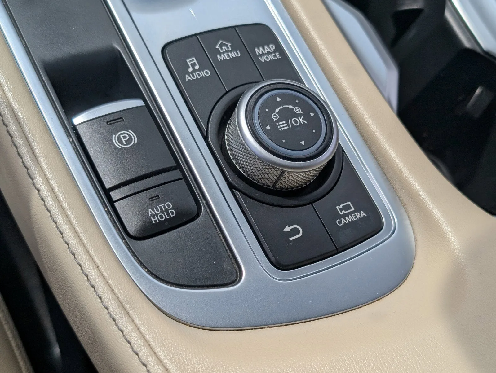 2023 INFINITI QX60 LUXE photo 30