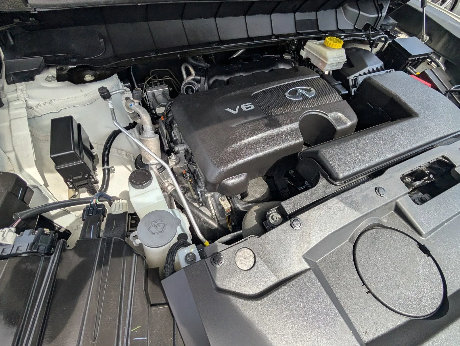 2023 INFINITI QX60 LUXE photo 22