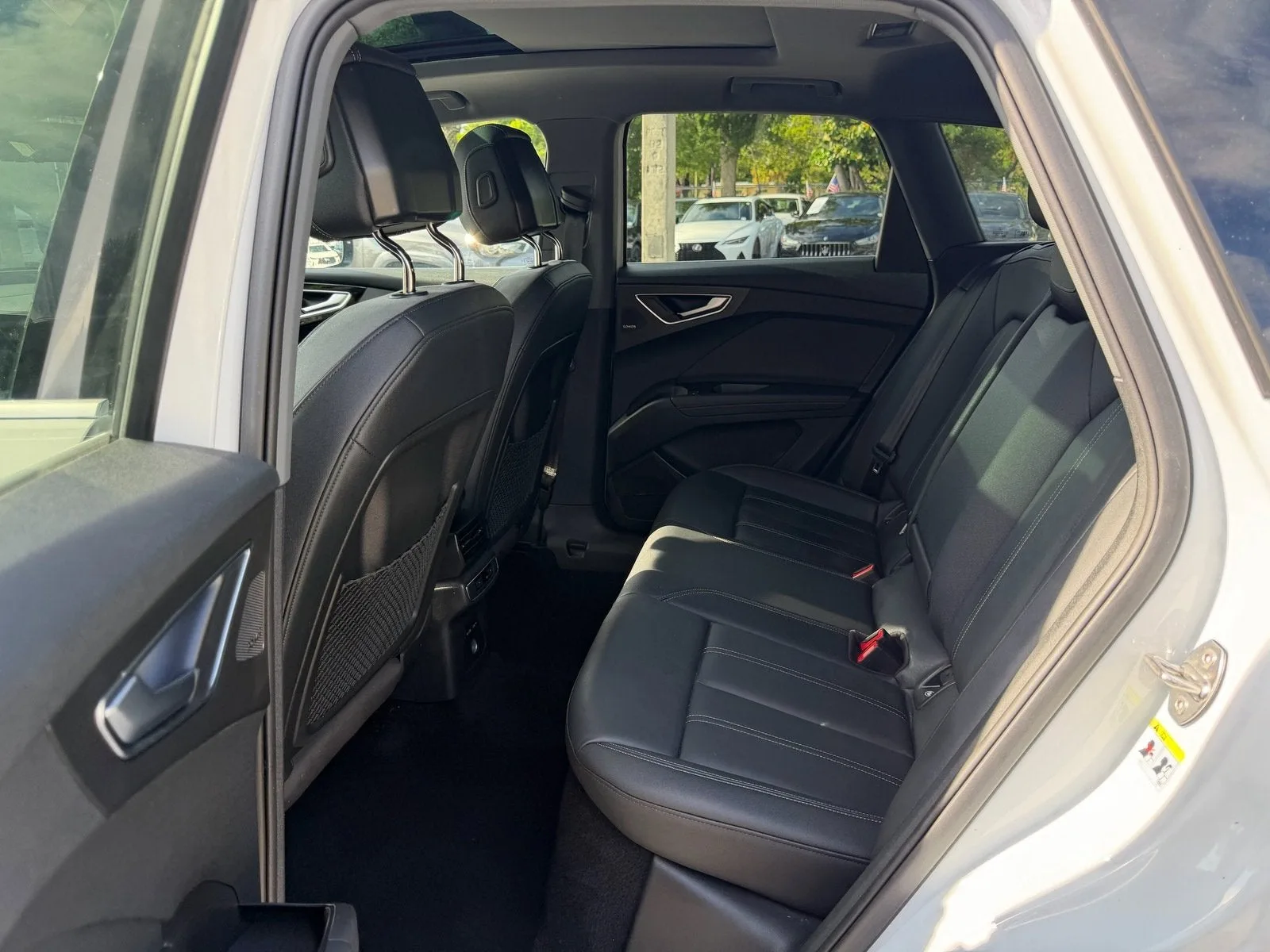 2023 Audi Q4 e-tron Premium Plus photo 13