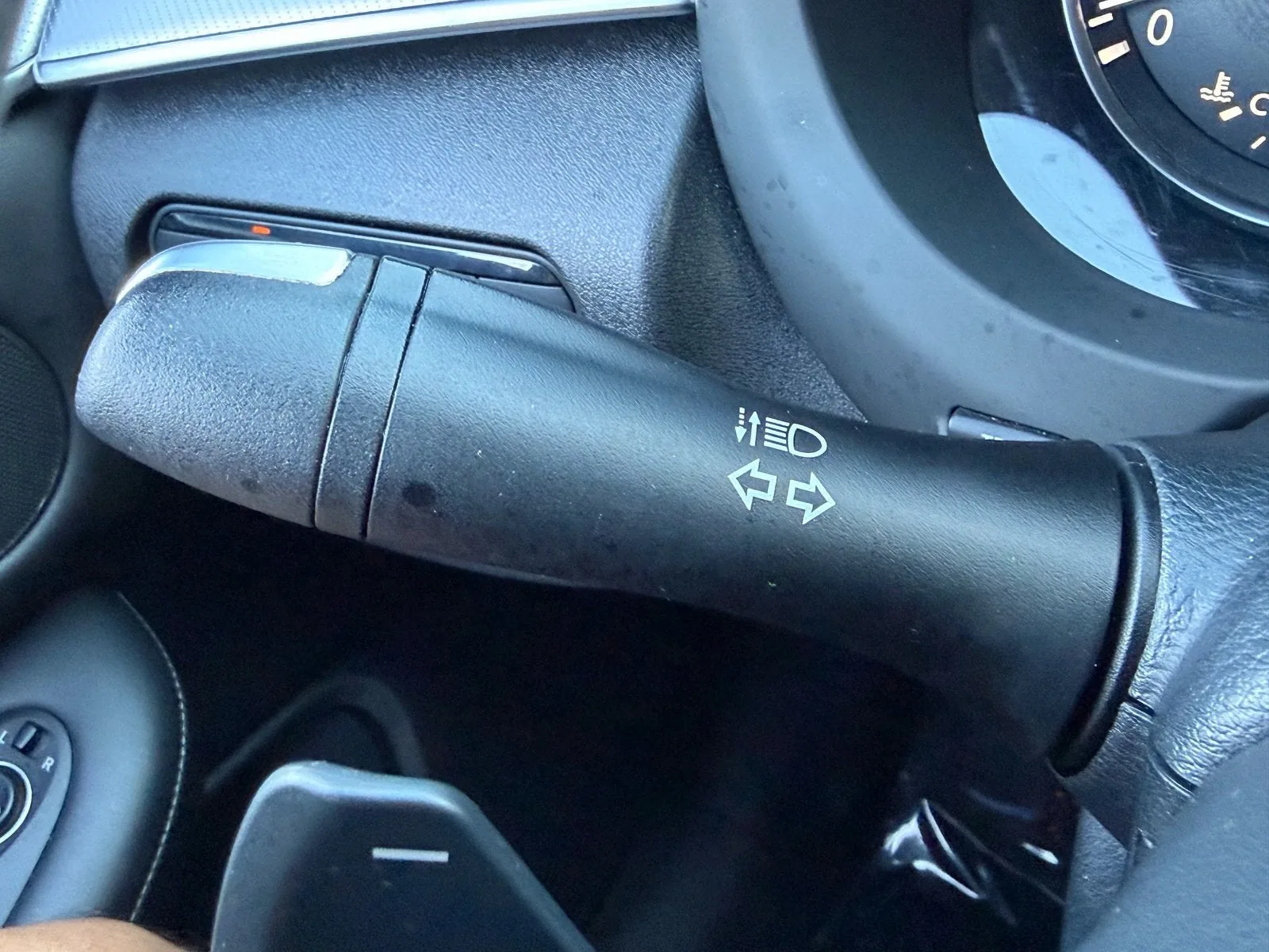 2020 INFINITI QX50 ESSENTIAL photo 33
