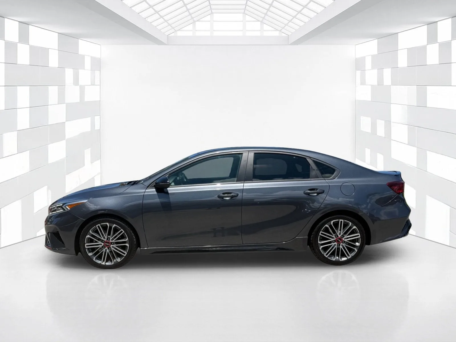 2022 Kia Forte GT photo 4