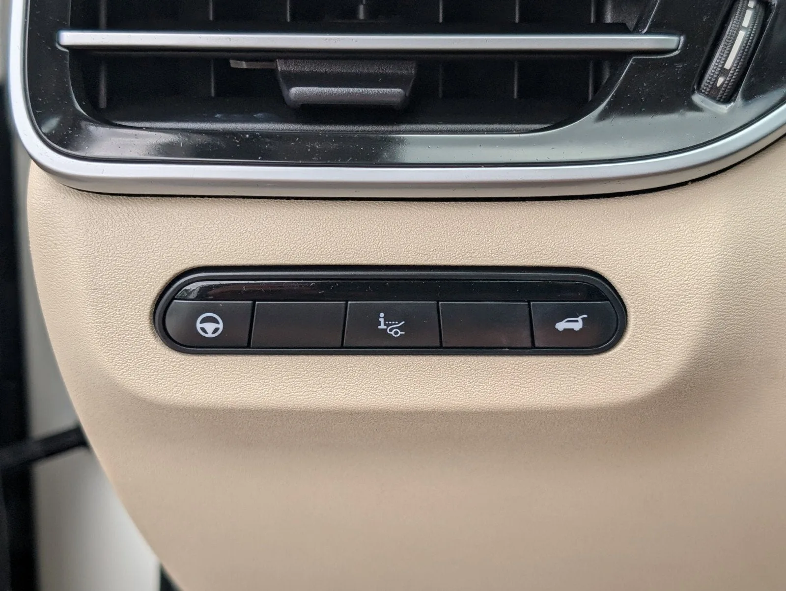 2023 INFINITI QX60 LUXE photo 34