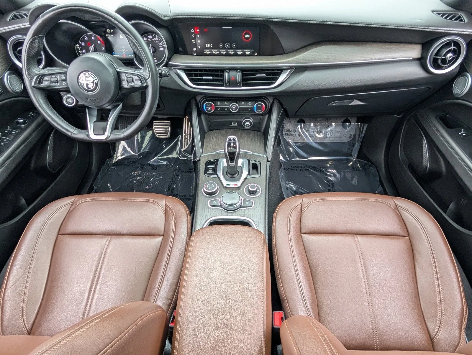 2023 Alfa Romeo Stelvio Ti photo 11