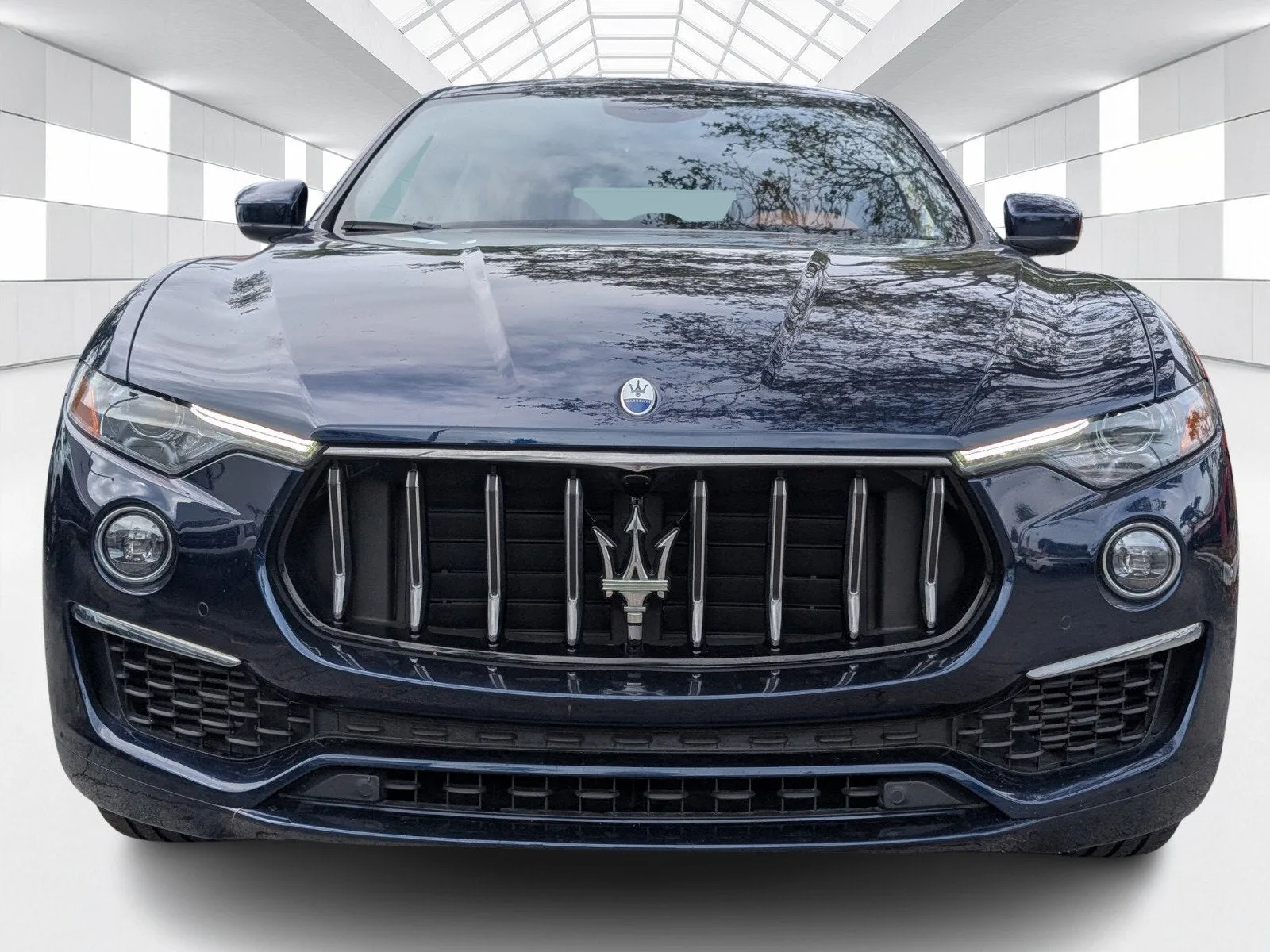 2022 Maserati Levante GT photo 2