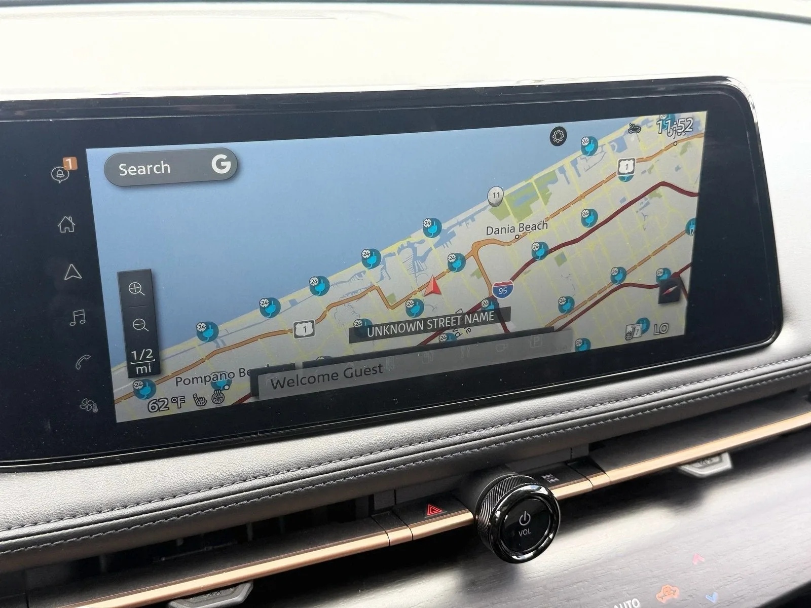 2024 Nissan ARIYA ENGAGE photo 21