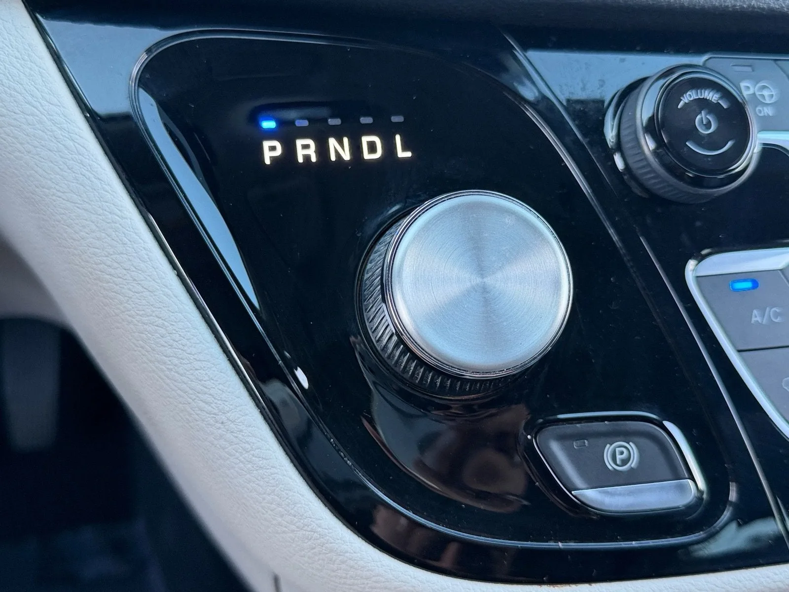 2021 Chrysler Pacifica Hybrid Touring L photo 28
