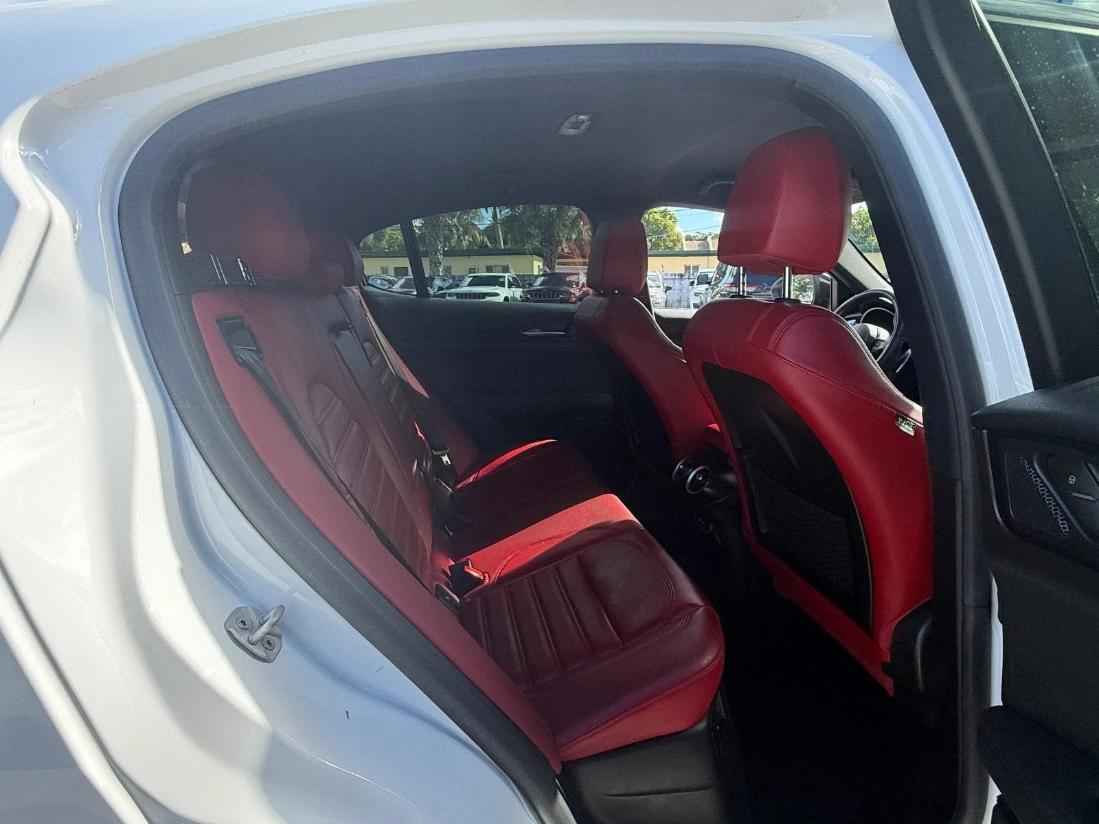 2024 Alfa Romeo Stelvio Sprint photo 17