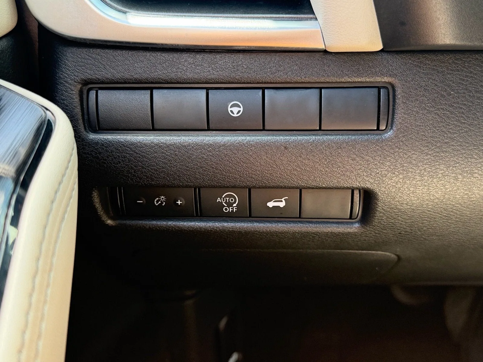 2023 Nissan Rogue SV photo 33