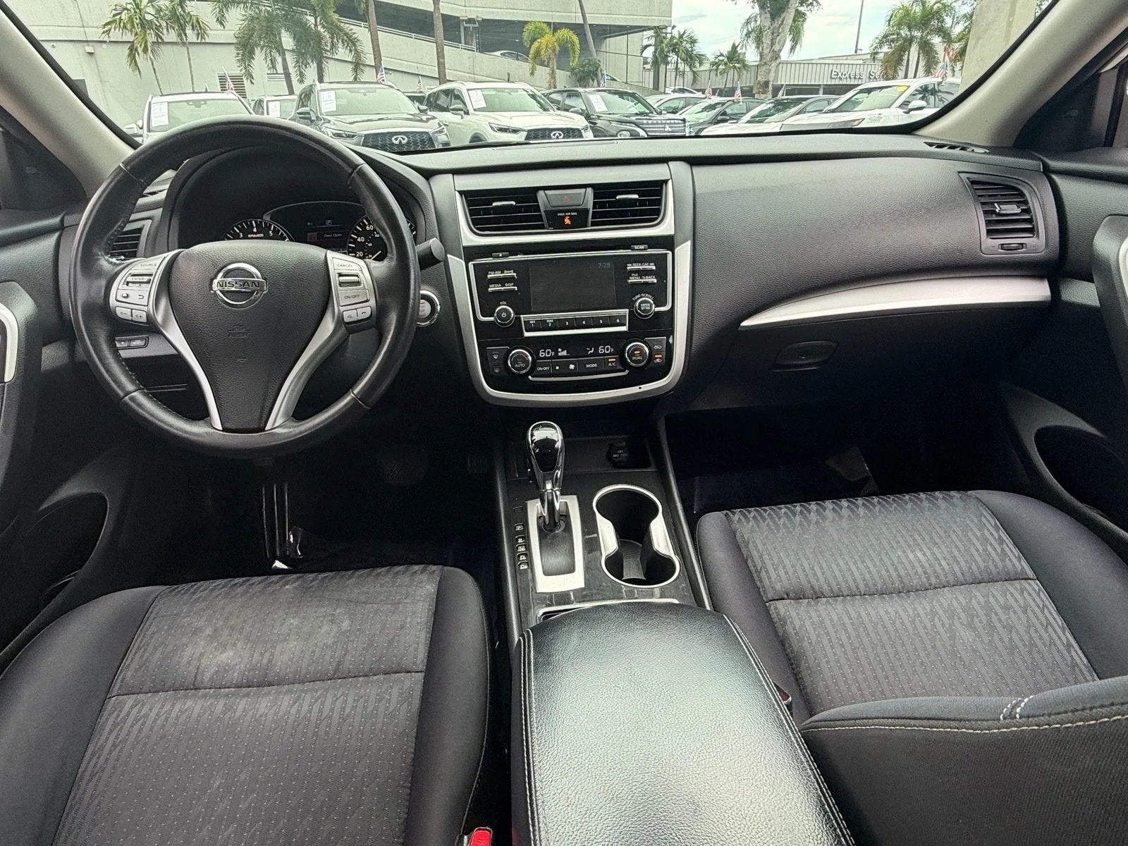 2018 Nissan Altima 2.5 SV photo 13