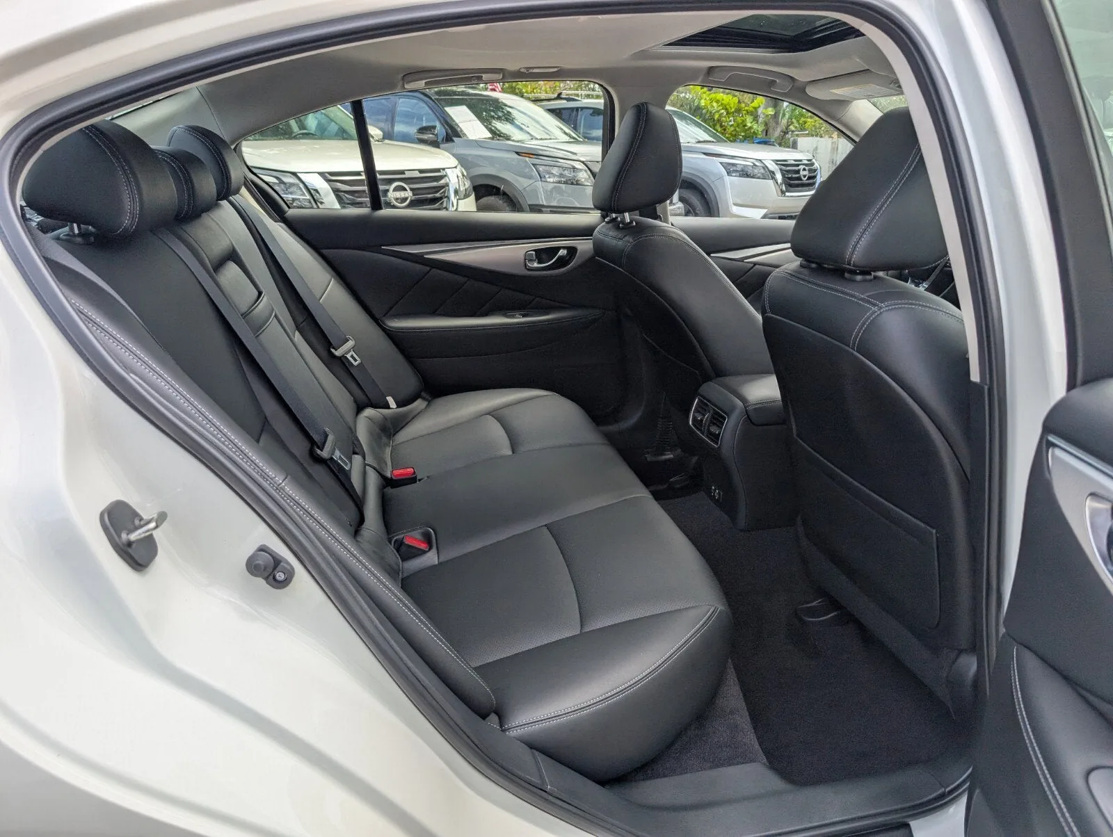 2023 INFINITI Q50 LUXE photo 11