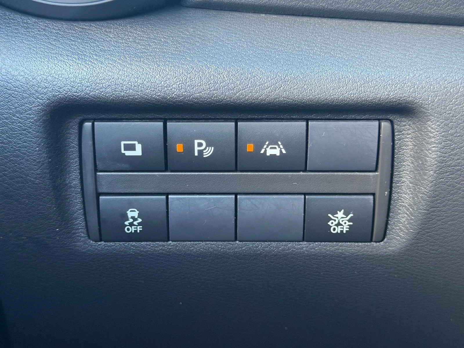 2025 Nissan Versa S photo 31