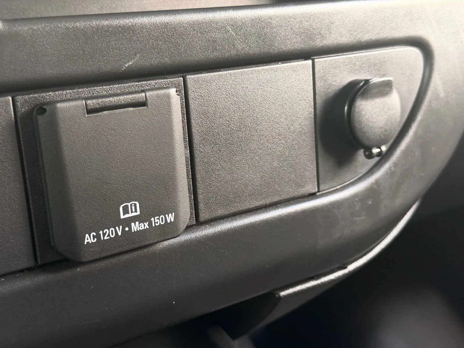 2025 Chevrolet Express Cargo Van Work Van photo 23