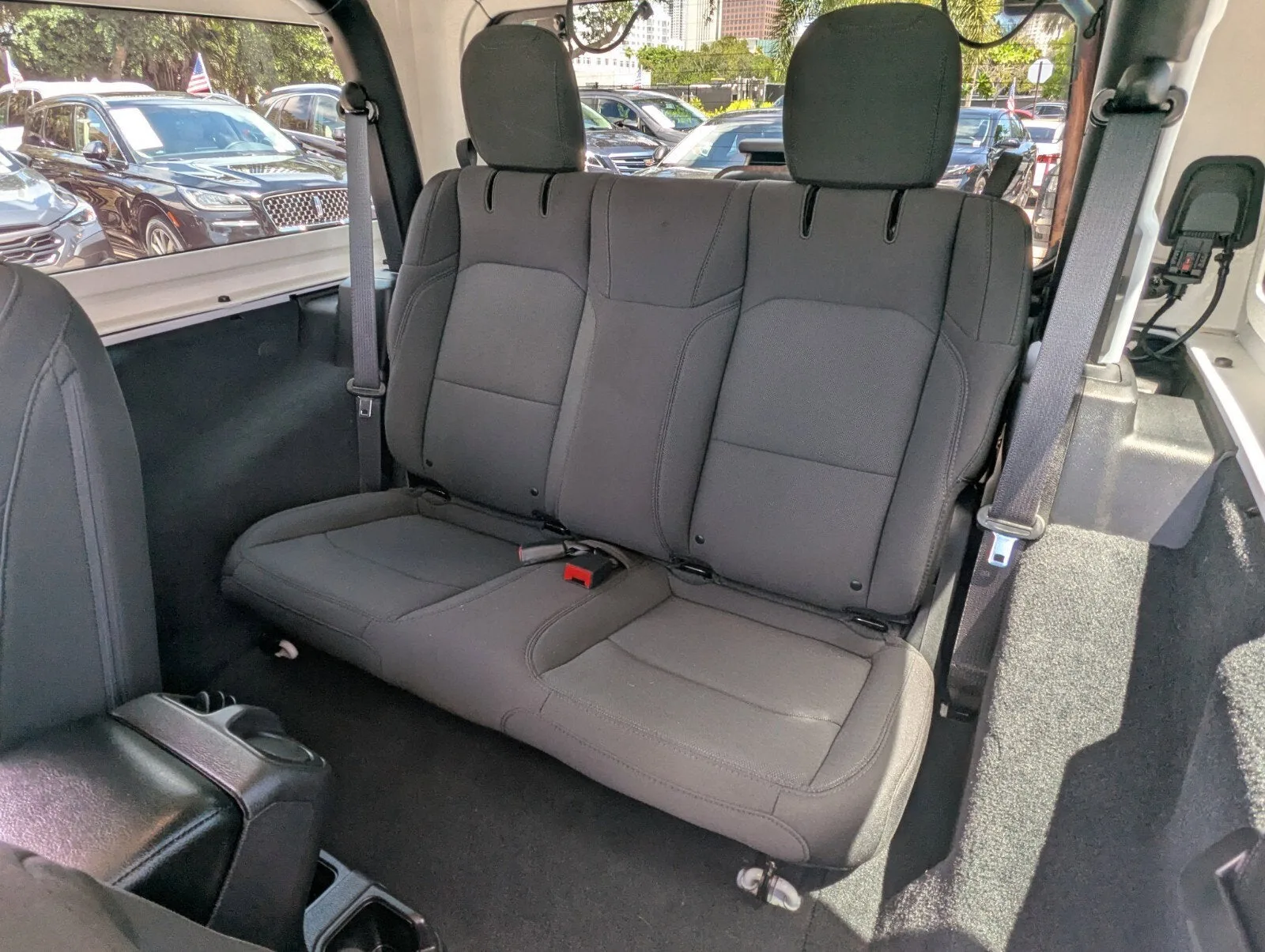 2022 Jeep Wrangler Willys photo 14