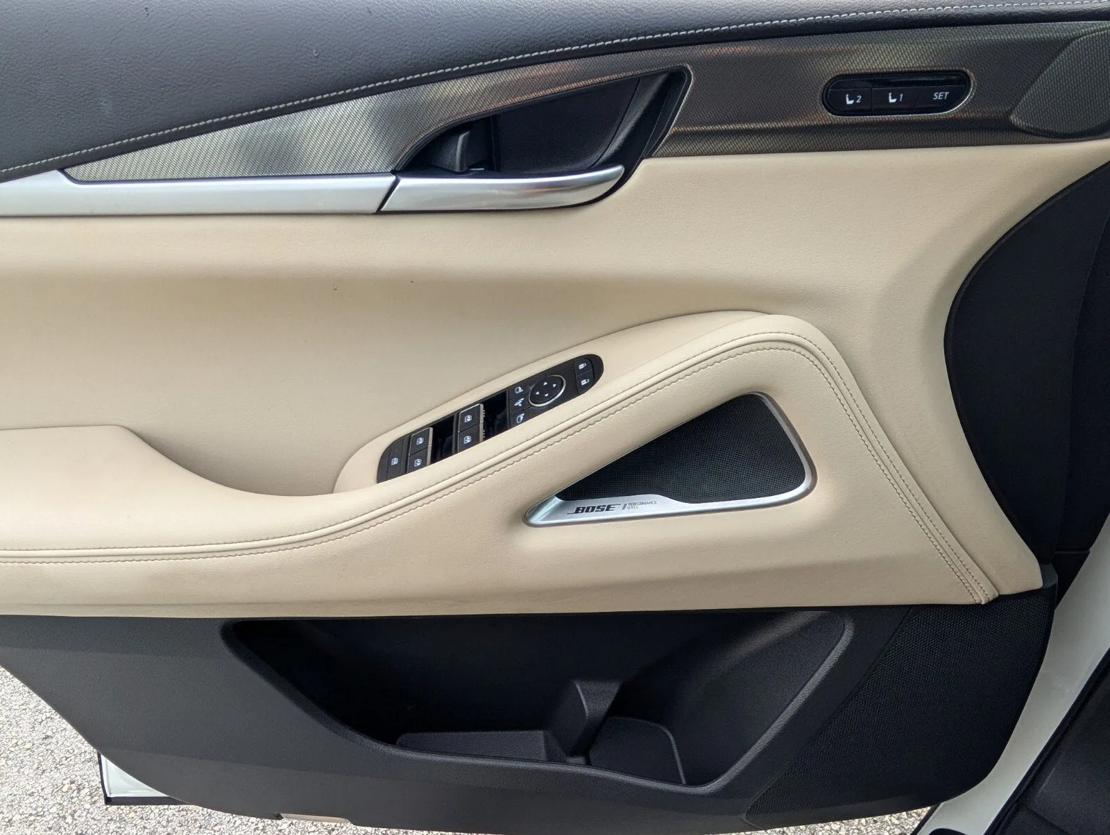 2023 INFINITI QX60 LUXE photo 35