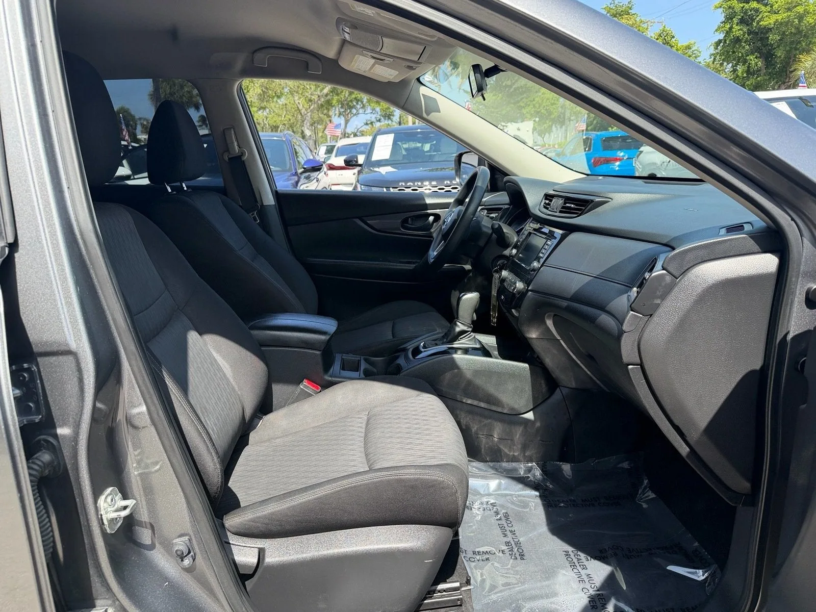 2020 Nissan Rogue S photo 16