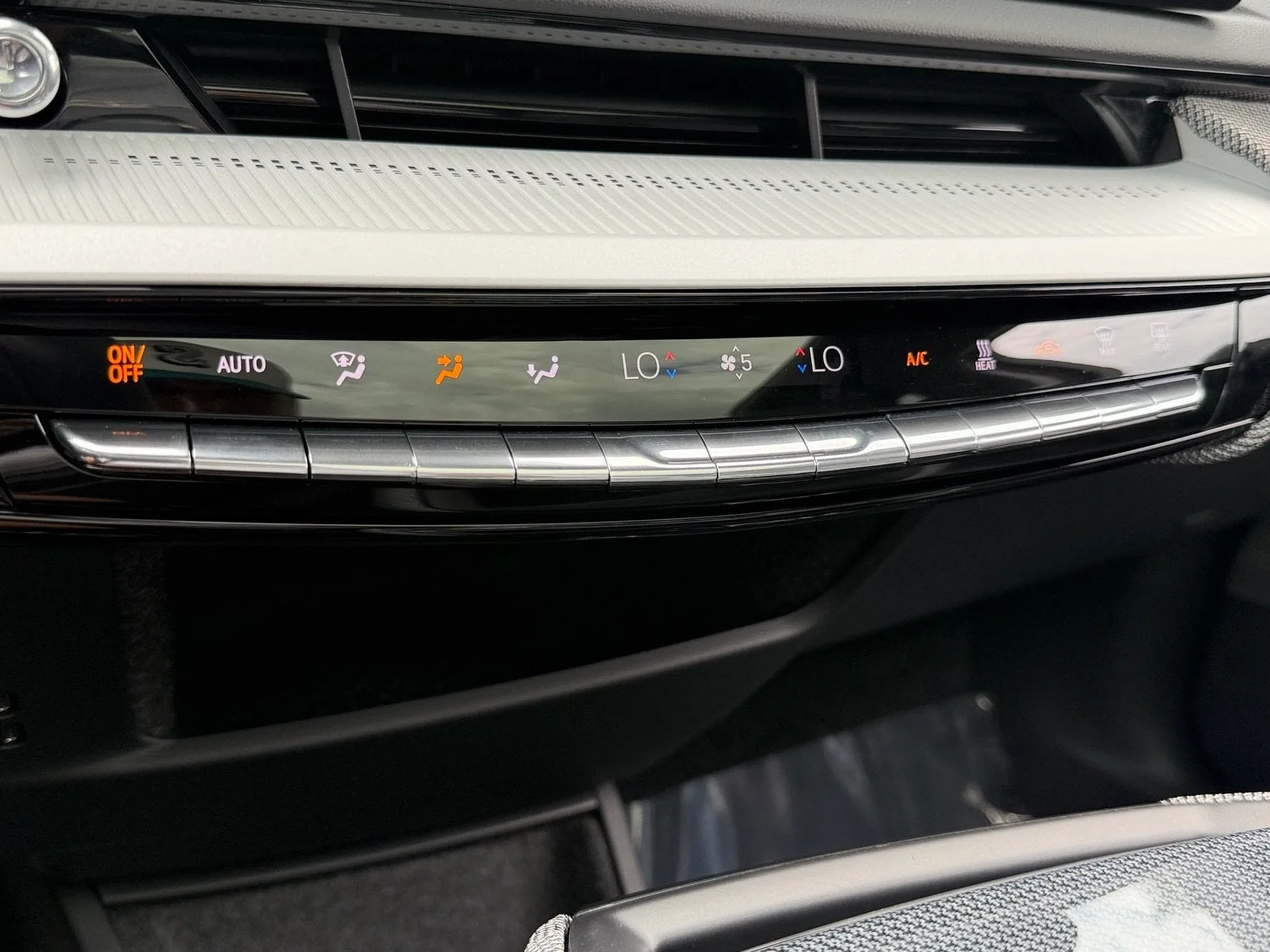 2026 Cadillac OPTIQ Sport photo 25