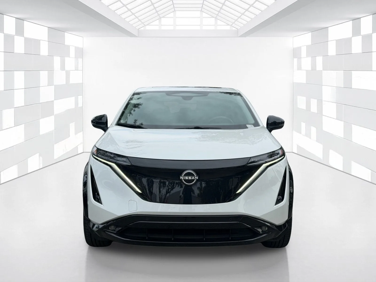 2024 Nissan ARIYA PLATINUM+ photo 2