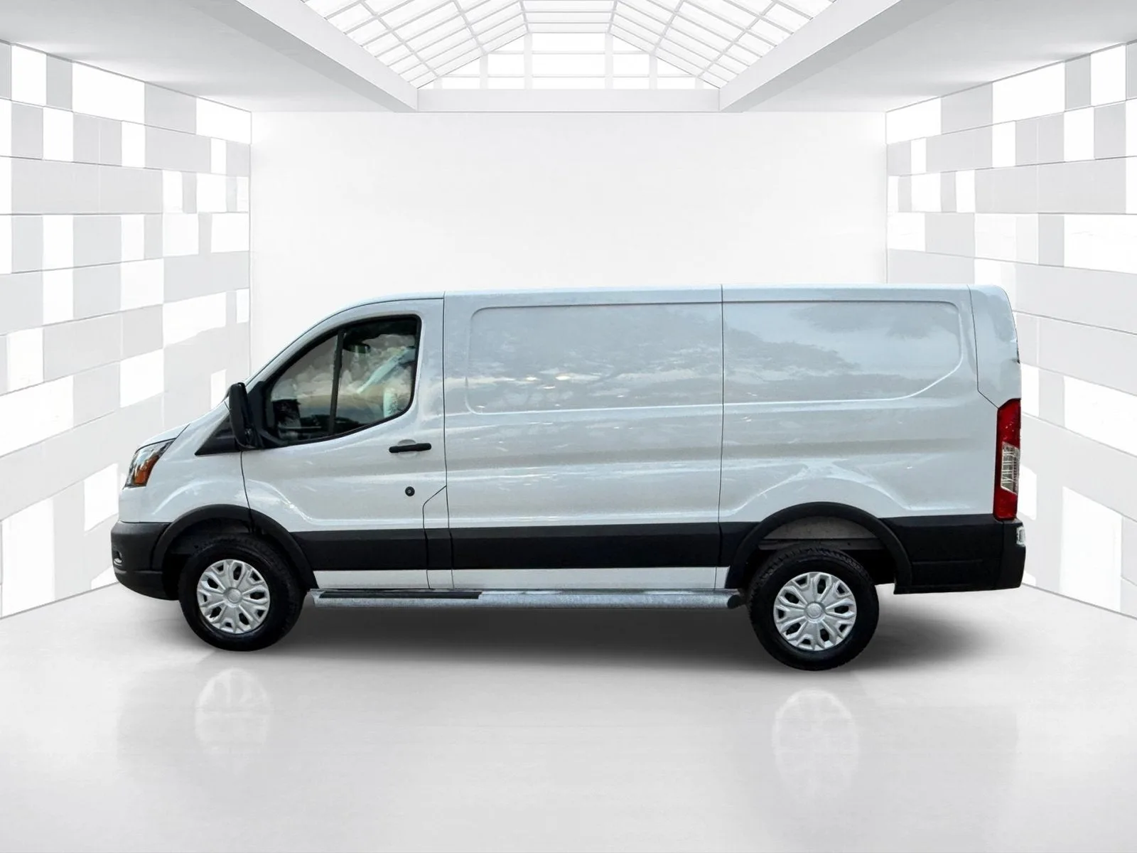 2025 Ford Transit Cargo Van Base photo 4