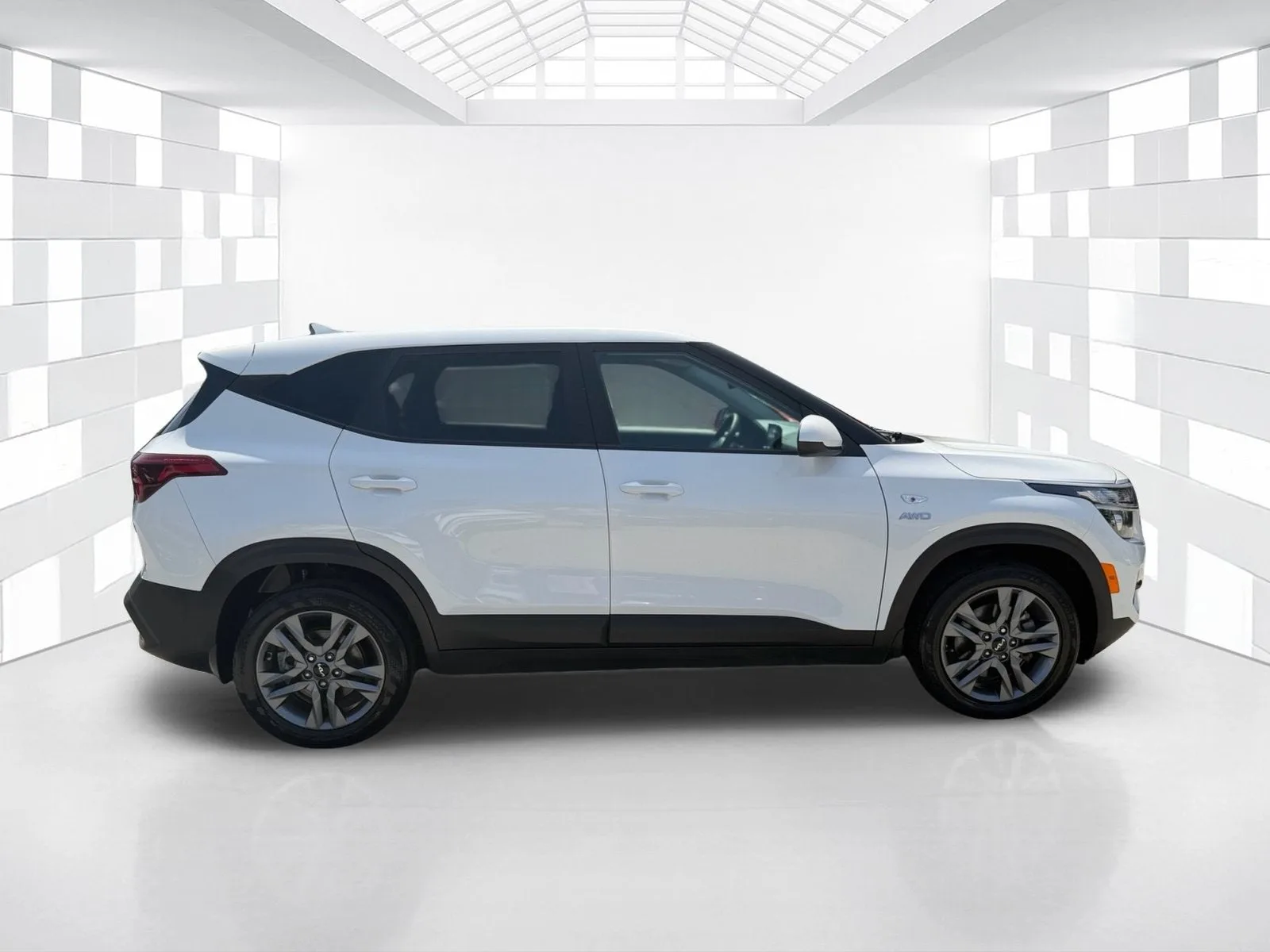 2022 Kia Seltos LX photo 8