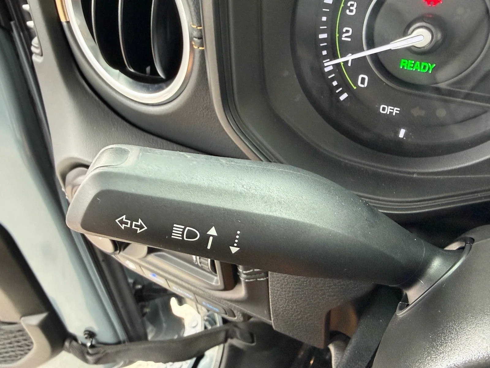 2024 Jeep Wrangler 4xe Sahara photo 30