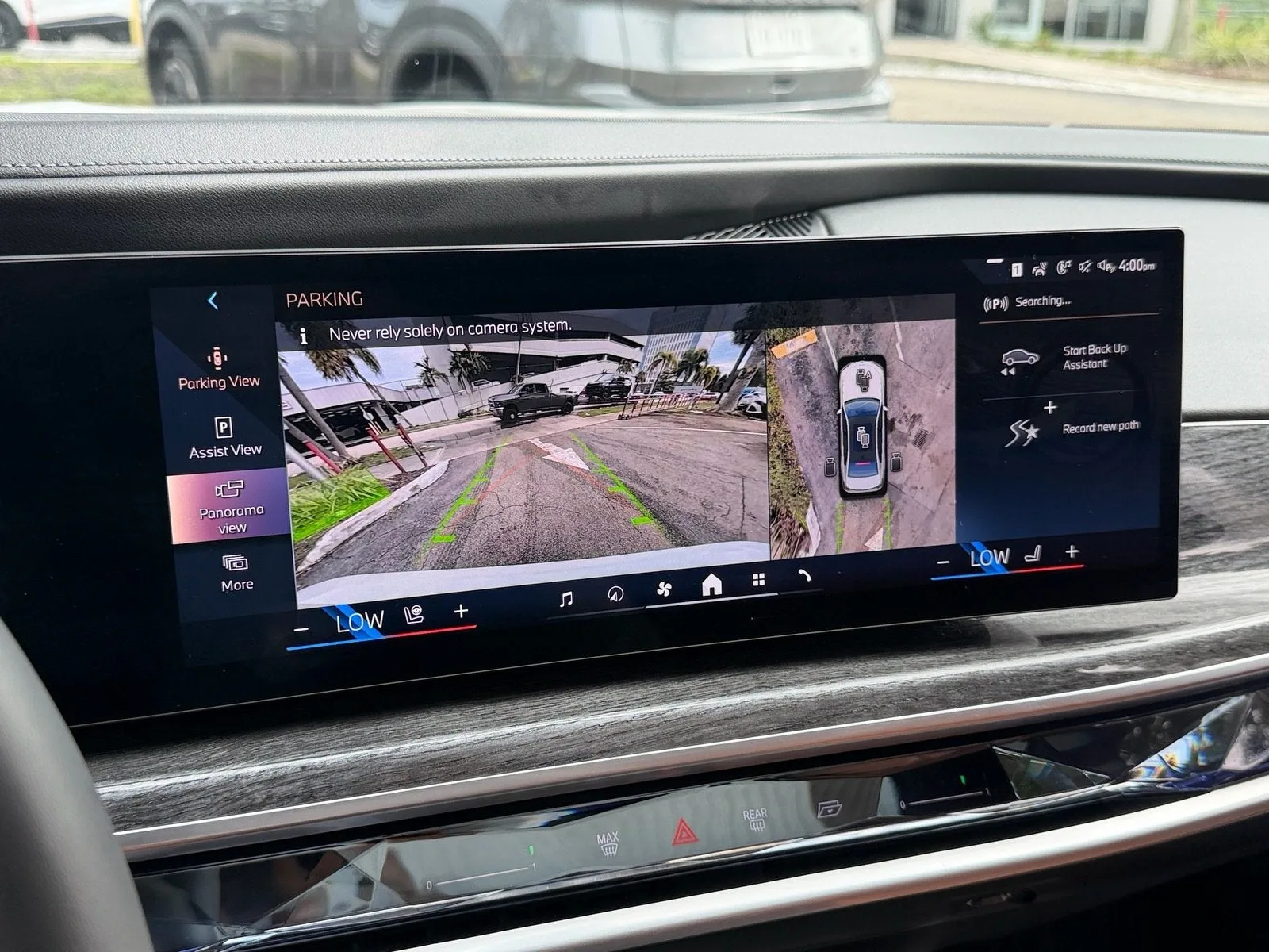 2025 BMW 7 Series 740i xDrive photo 23