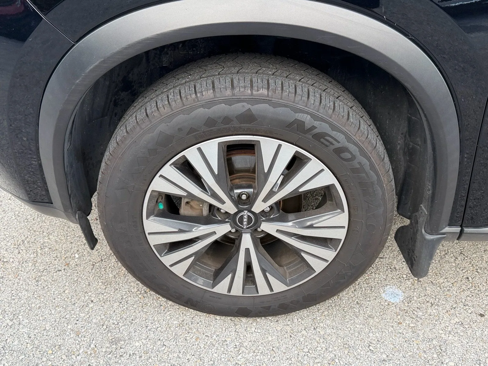 2023 Nissan Rogue SV photo 19
