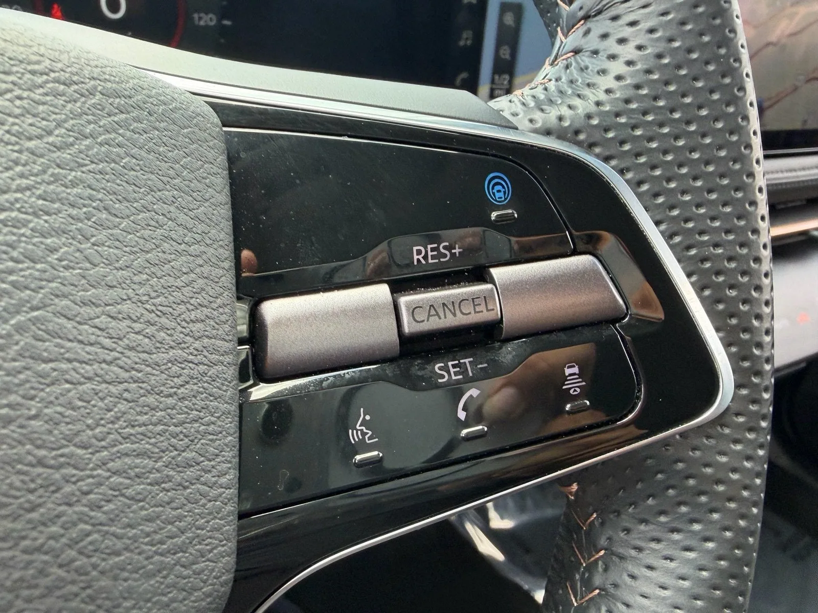 2024 Nissan ARIYA ENGAGE photo 26