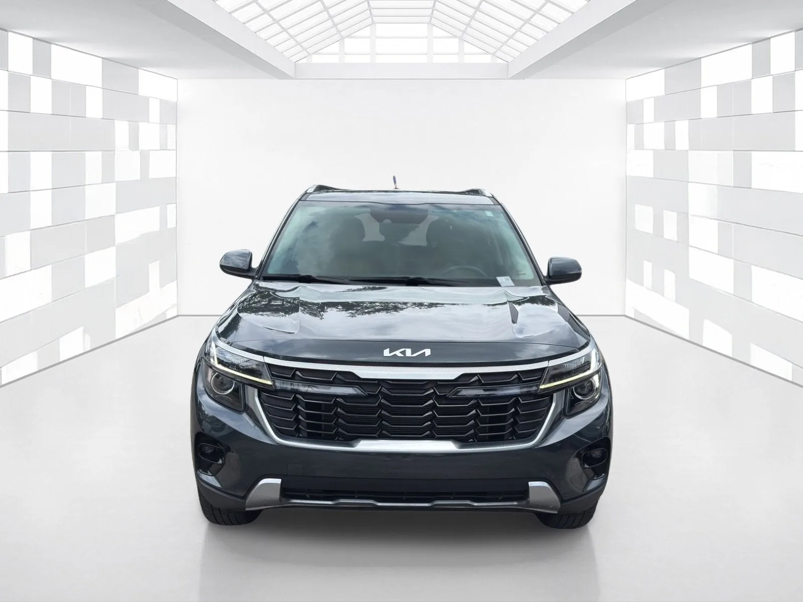 2024 Kia Seltos EX photo 2
