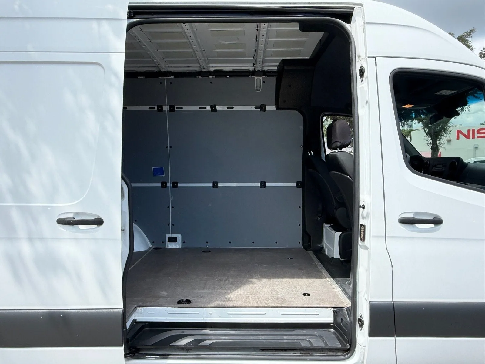 2022 Mercedes-Benz Sprinter Cargo Van Cargo 144 WB photo 13