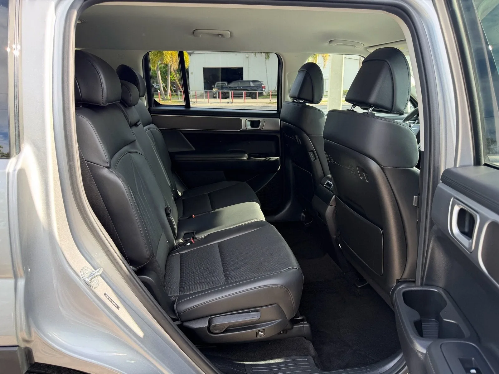 2025 Hyundai Santa Fe SEL photo 16
