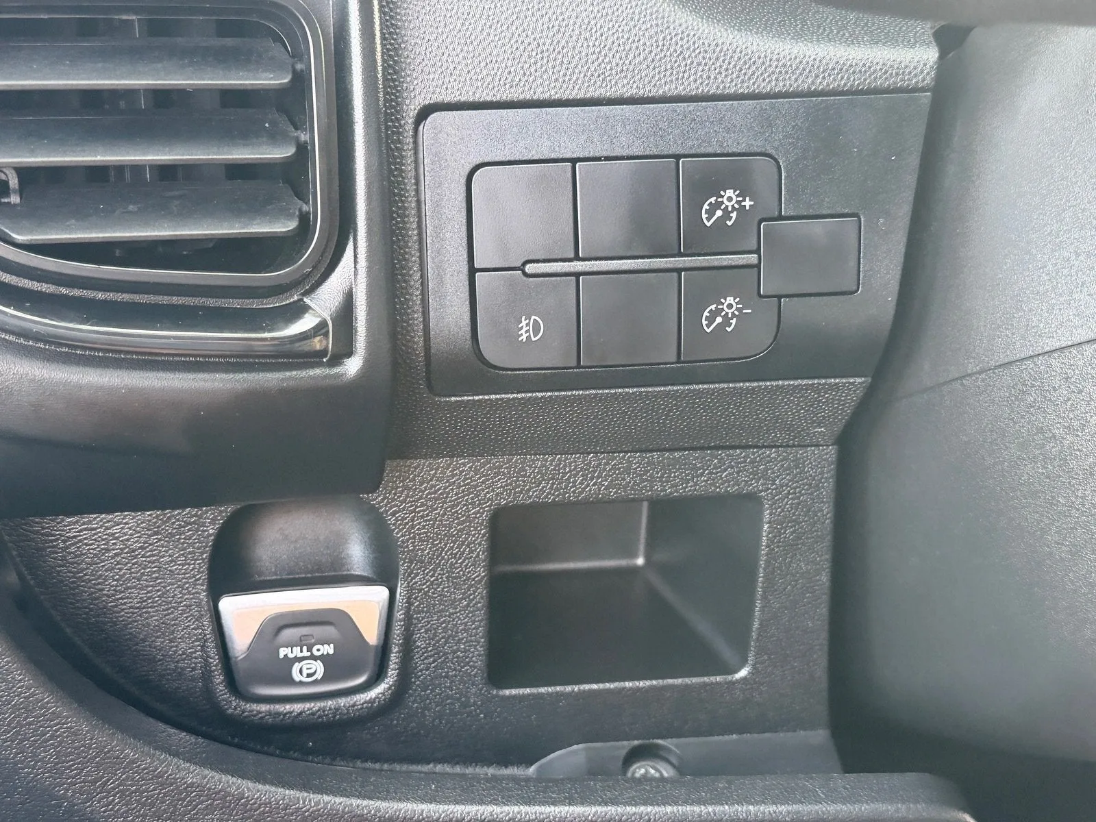 2025 RAM ProMaster Cargo Van Tradesman photo 33