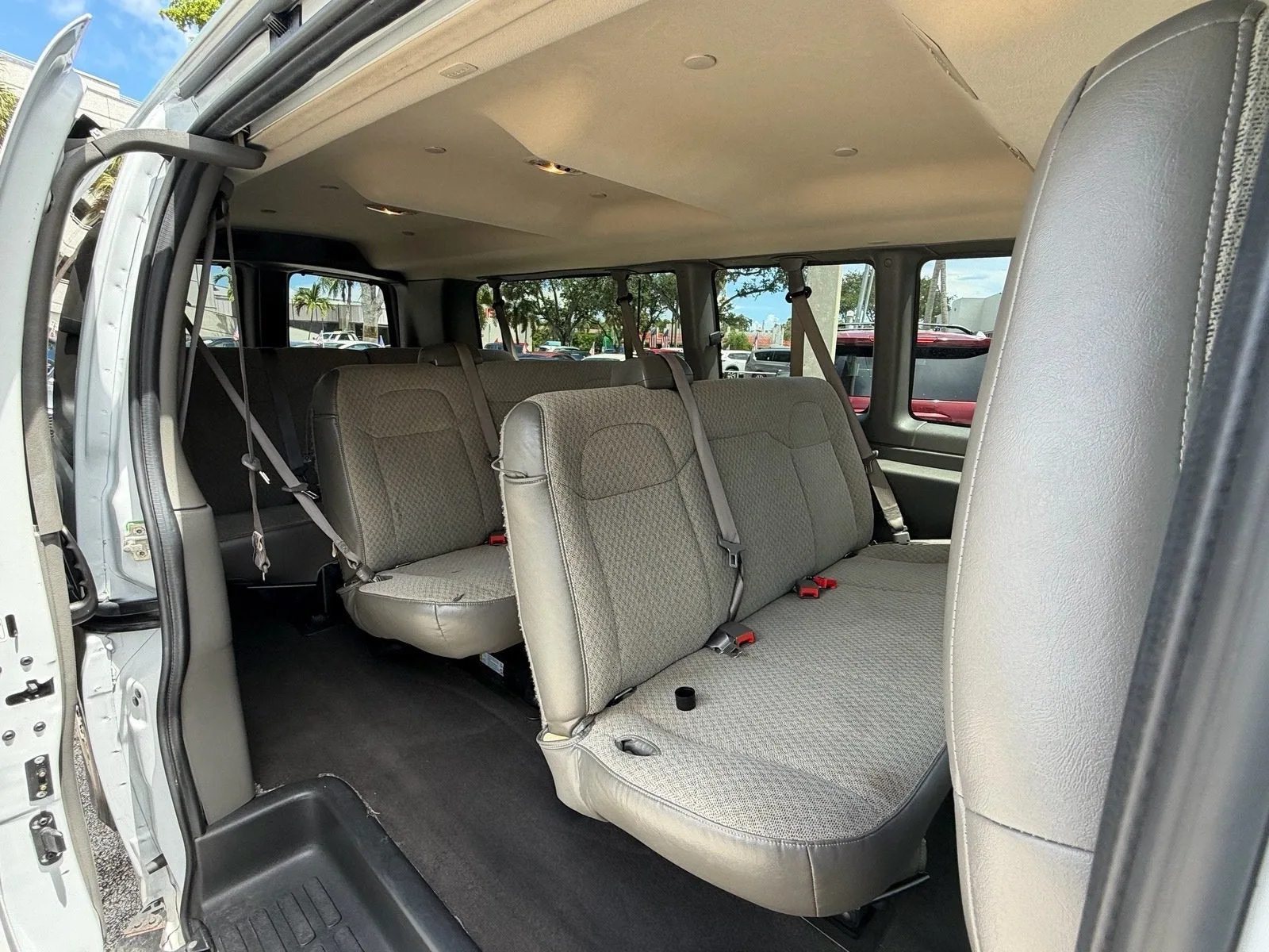 2024 Chevrolet Express Passenger LT photo 14