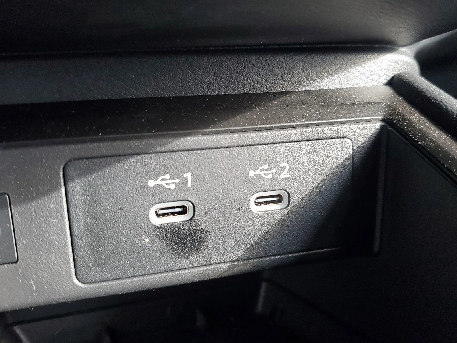 2025 Nissan Kicks SR photo 24
