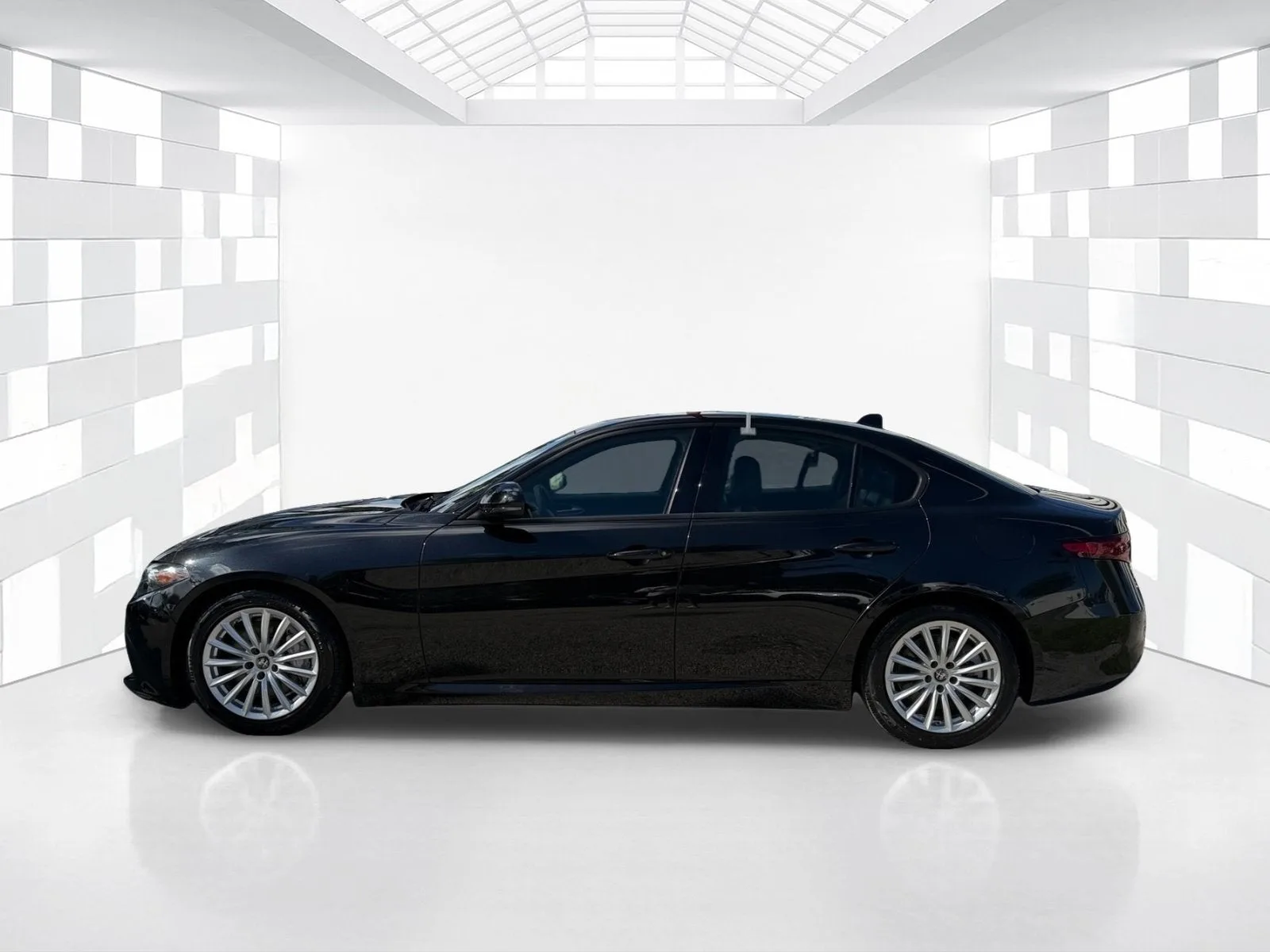 2023 Alfa Romeo Giulia Sprint photo 4