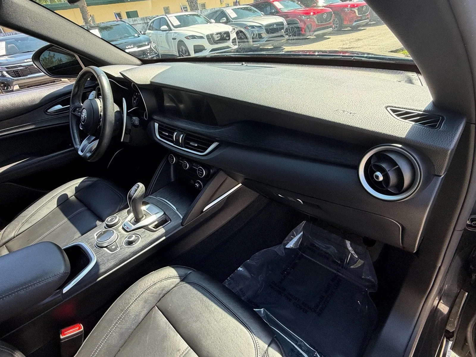 2023 Alfa Romeo Stelvio Sprint photo 19