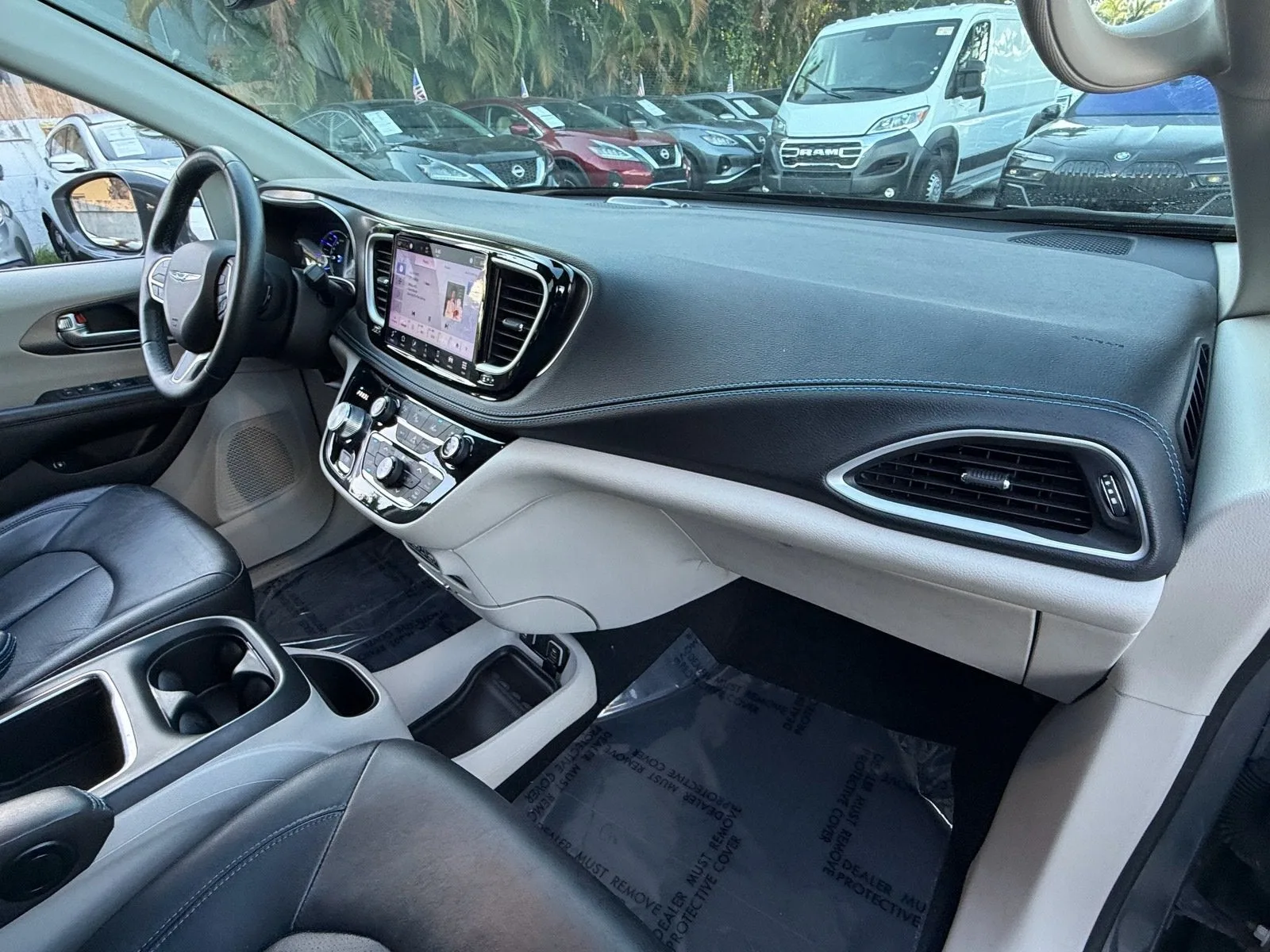 2021 Chrysler Pacifica Hybrid Touring L photo 20