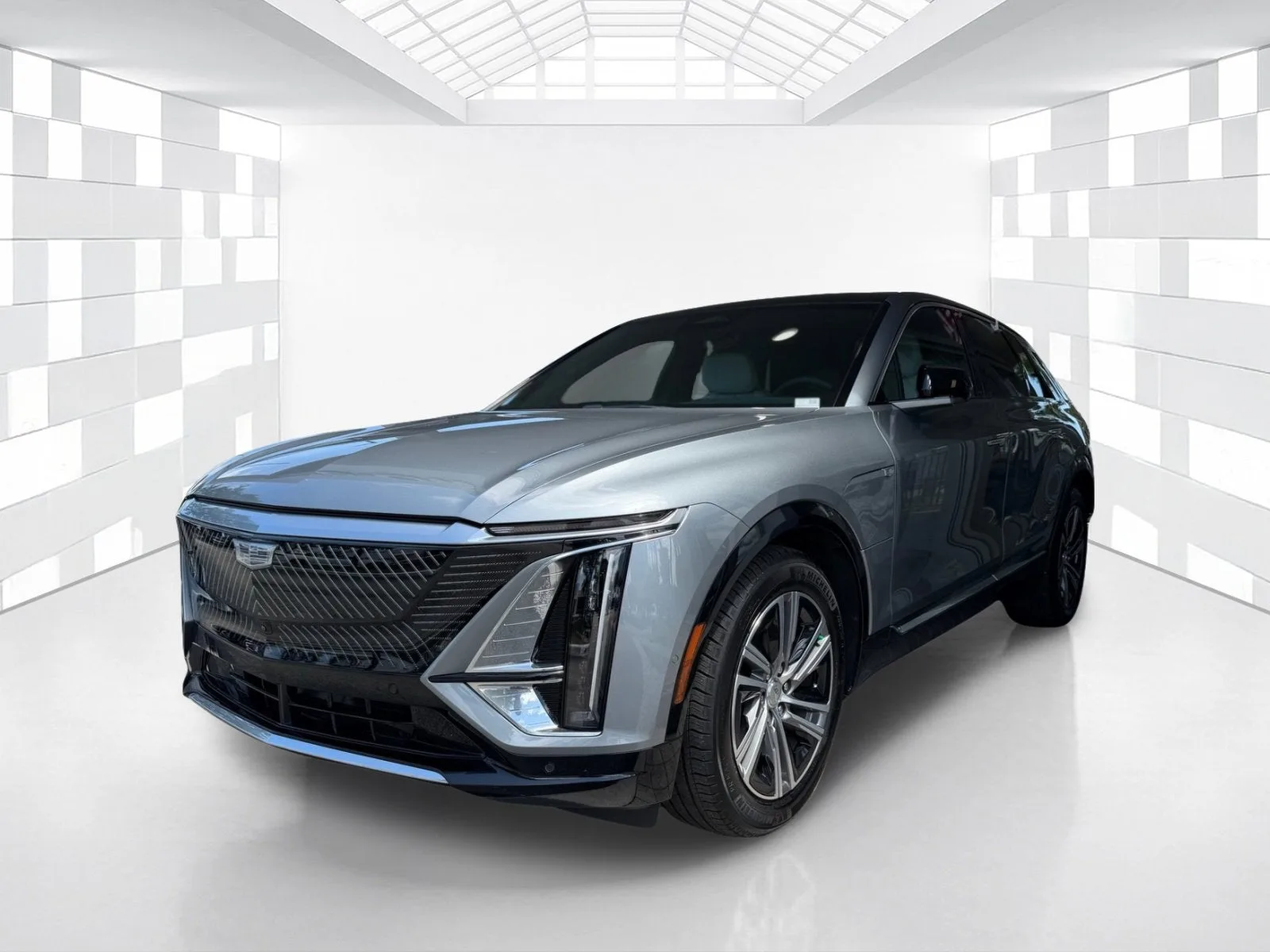 2024 Cadillac LYRIQ Luxury photo 3
