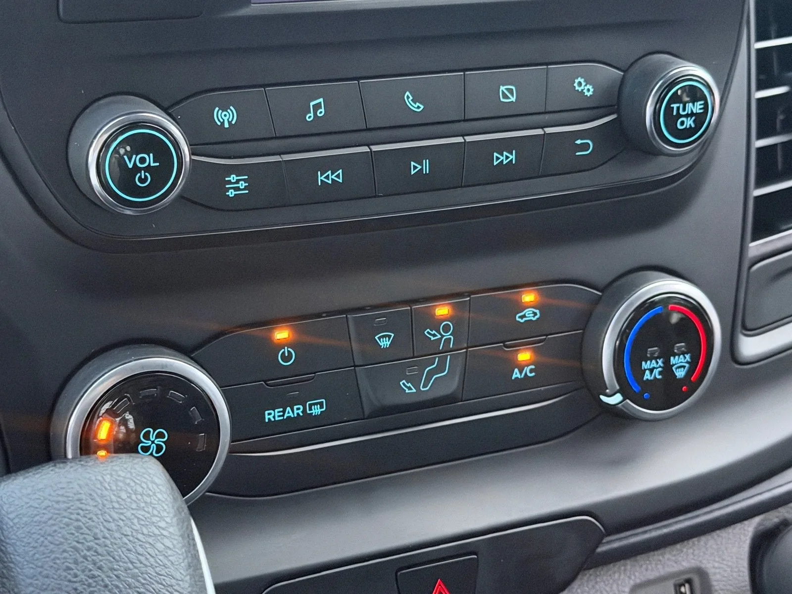 2025 Ford Transit Cargo Van Base photo 22